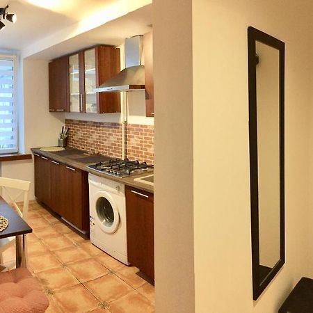 Old Town English Park Residence Крайова Екстериор снимка