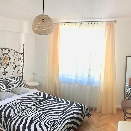 Old Town English Park Residence Крайова Екстериор снимка