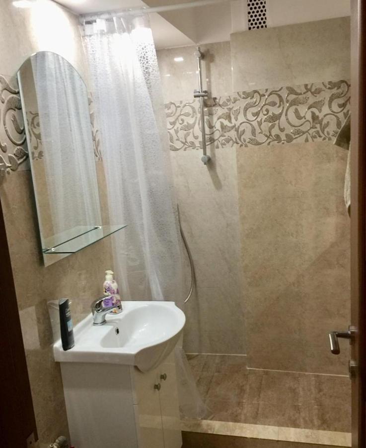 Old Town English Park Residence Крайова Екстериор снимка