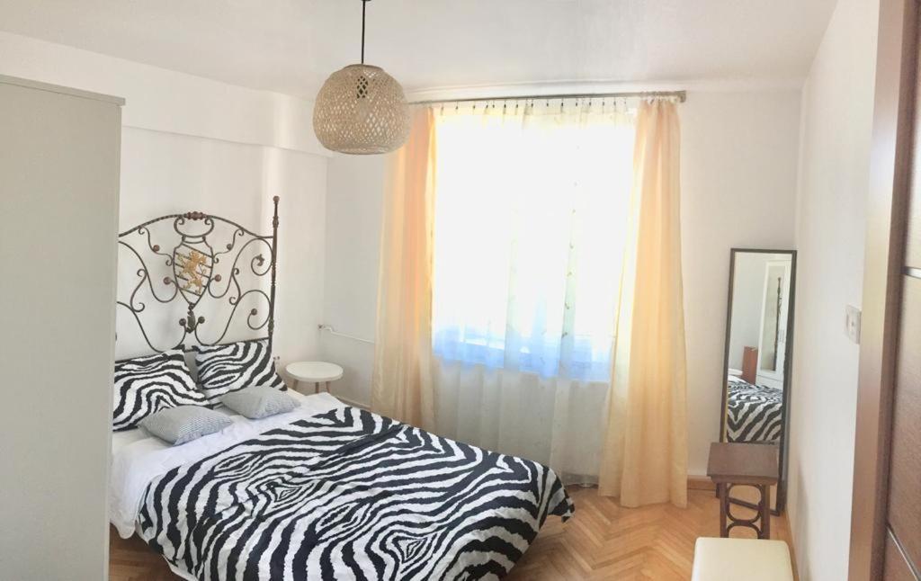 Old Town English Park Residence Крайова Екстериор снимка